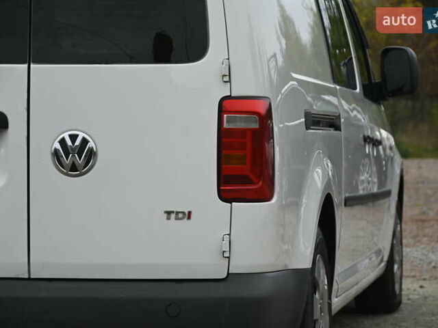 Фольксваген Кадди 2012 в Бердичеве на Automoto.ua Белый Фольксваген Кадди, объемом двигателя 1.6 л и пробегом 365 тыс. км за 9200 $, фото 13 на Automoto.ua