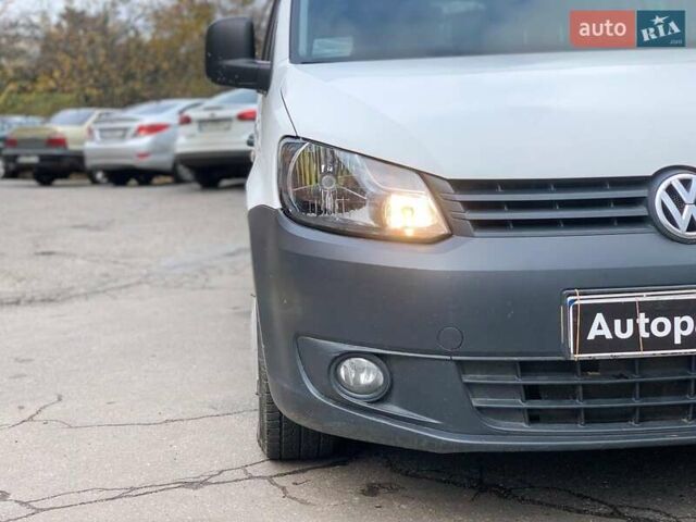 Белый Фольксваген Кадди, объемом двигателя 2 л и пробегом 195 тыс. км за 8630 $, фото 11 на Automoto.ua