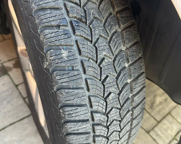 Белый Фольксваген Кадди, объемом двигателя 1.6 л и пробегом 268 тыс. км за 10199 $, фото 12 на Automoto.ua