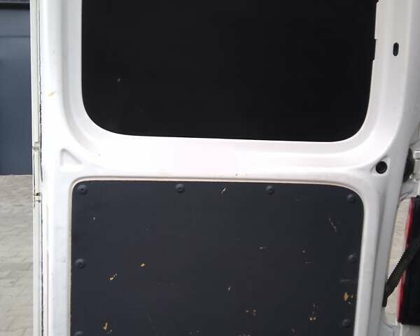 Белый Фольксваген Кадди, объемом двигателя 1.2 л и пробегом 207 тыс. км за 5280 $, фото 11 на Automoto.ua