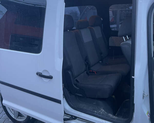 Белый Фольксваген Кадди, объемом двигателя 1.6 л и пробегом 244 тыс. км за 7600 $, фото 8 на Automoto.ua