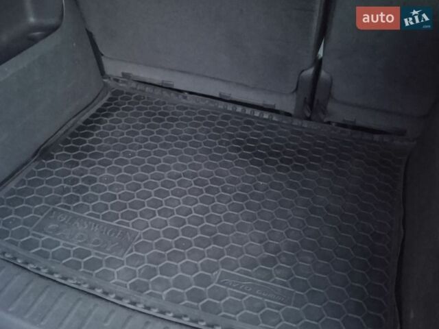 Белый Фольксваген Кадди, объемом двигателя 1.6 л и пробегом 250 тыс. км за 10600 $, фото 9 на Automoto.ua