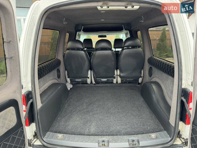 Белый Фольксваген Кадди, объемом двигателя 1.6 л и пробегом 258 тыс. км за 9350 $, фото 31 на Automoto.ua