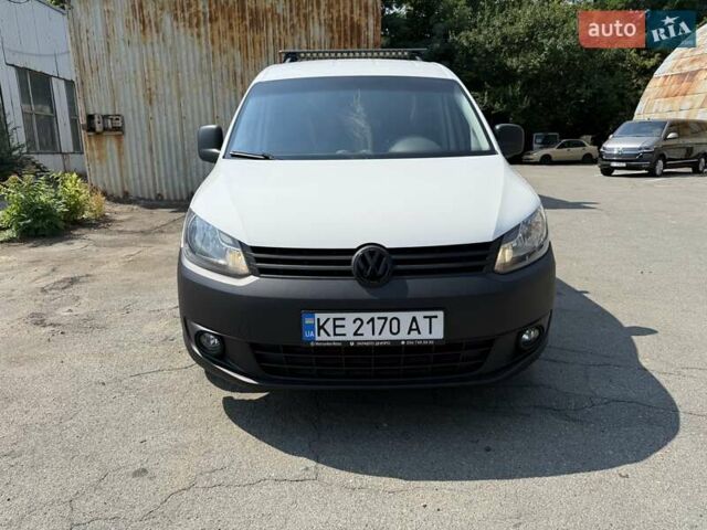Белый Фольксваген Кадди, объемом двигателя 1.6 л и пробегом 280 тыс. км за 9000 $, фото 2 на Automoto.ua