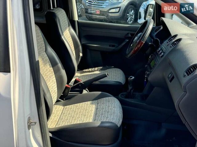 Фольксваген Кадди 2012 в Виннице на Automoto.ua Белый Фольксваген Кадди, объемом двигателя 2 л и пробегом 195 тыс. км за 8330 $, фото 21 на Automoto.ua