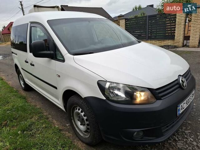 Белый Фольксваген Кадди, объемом двигателя 1.6 л и пробегом 184 тыс. км за 8500 $, фото 3 на Automoto.ua