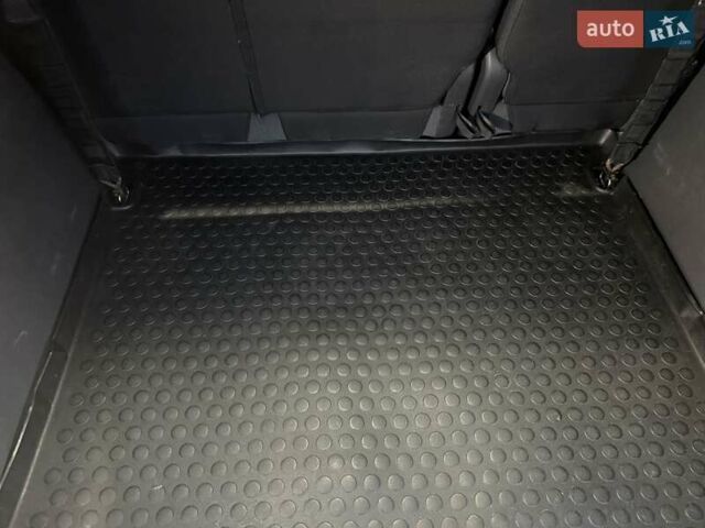 Белый Фольксваген Кадди, объемом двигателя 2 л и пробегом 218 тыс. км за 11500 $, фото 13 на Automoto.ua