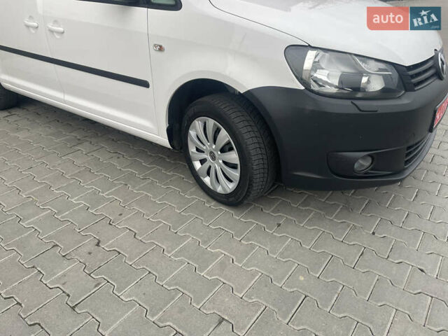 Білий Фольксваген Кадді, об'ємом двигуна 1.6 л та пробігом 194 тис. км за 11800 $, фото 8 на Automoto.ua