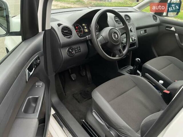 Білий Фольксваген Кадді, об'ємом двигуна 1.6 л та пробігом 355 тис. км за 11700 $, фото 8 на Automoto.ua