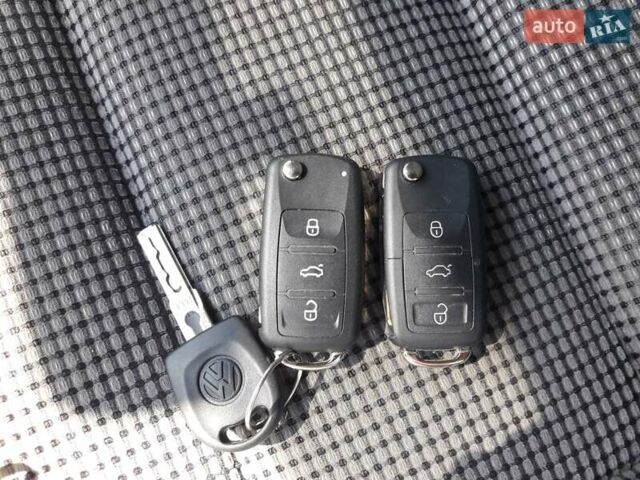 Білий Фольксваген Кадді, об'ємом двигуна 1.6 л та пробігом 156 тис. км за 10500 $, фото 54 на Automoto.ua