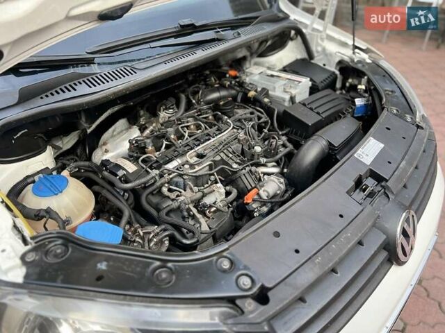 Белый Фольксваген Кадди, объемом двигателя 1.6 л и пробегом 205 тыс. км за 8200 $, фото 22 на Automoto.ua