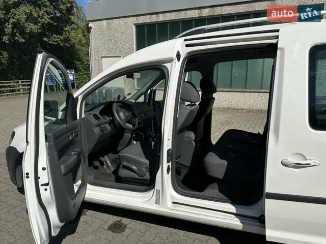 Білий Фольксваген Кадді, об'ємом двигуна 1.6 л та пробігом 286 тис. км за 10500 $, фото 27 на Automoto.ua
