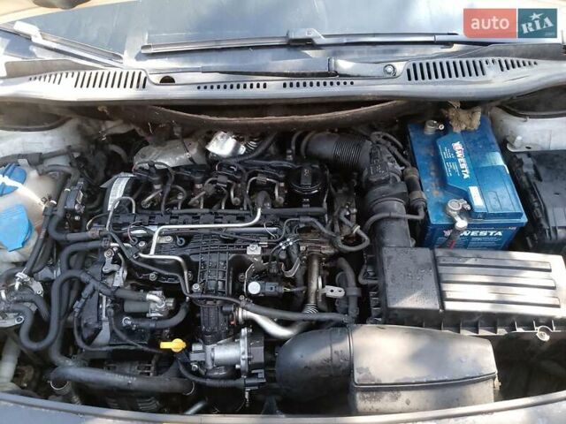 Фольксваген Кадди 2013 в Полтаве на Automoto.ua Белый Фольксваген Кадди, объемом двигателя 1.6 л и пробегом 151 тыс. км за 10500 $, фото 8 на Automoto.ua