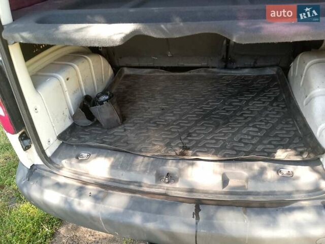 Фольксваген Кадди 2013 в Полтаве на Automoto.ua Белый Фольксваген Кадди, объемом двигателя 1.6 л и пробегом 151 тыс. км за 10500 $, фото 6 на Automoto.ua