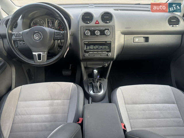 Белый Фольксваген Кадди, объемом двигателя 1.6 л и пробегом 227 тыс. км за 12800 $, фото 35 на Automoto.ua