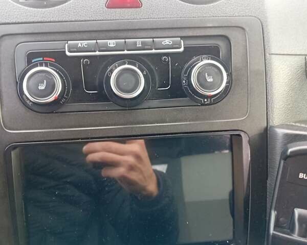 Білий Фольксваген Кадді, об'ємом двигуна 1.6 л та пробігом 324 тис. км за 10200 $, фото 8 на Automoto.ua