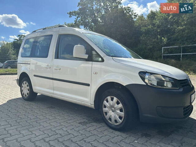 Білий Фольксваген Кадді, об'ємом двигуна 1.6 л та пробігом 286 тис. км за 10500 $, фото 2 на Automoto.ua