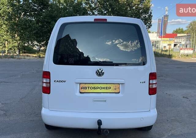 Білий Фольксваген Кадді, об'ємом двигуна 1.6 л та пробігом 223 тис. км за 9700 $, фото 7 на Automoto.ua