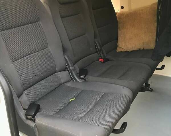 Білий Фольксваген Кадді, об'ємом двигуна 1.6 л та пробігом 252 тис. км за 8350 $, фото 10 на Automoto.ua