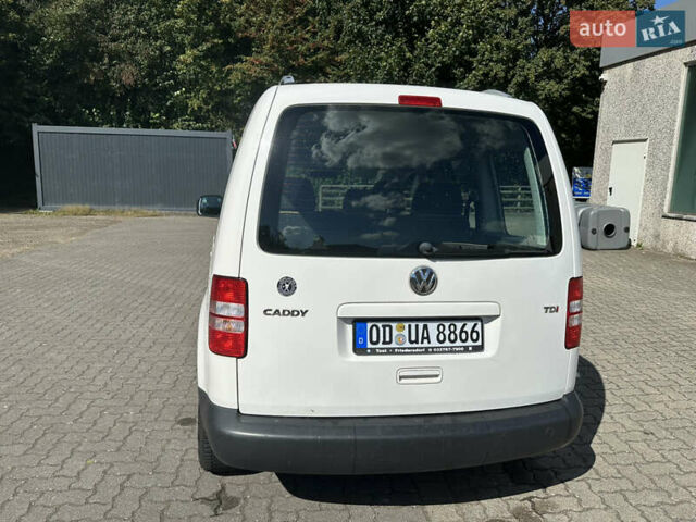 Білий Фольксваген Кадді, об'ємом двигуна 1.6 л та пробігом 286 тис. км за 10500 $, фото 17 на Automoto.ua