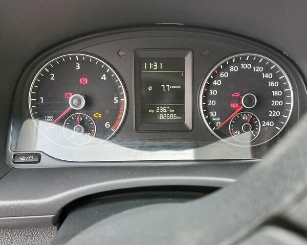 Білий Фольксваген Кадді, об'ємом двигуна 1.6 л та пробігом 182 тис. км за 12500 $, фото 12 на Automoto.ua