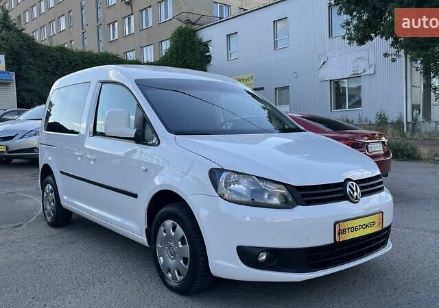 Білий Фольксваген Кадді, об'ємом двигуна 1.6 л та пробігом 223 тис. км за 9700 $, фото 2 на Automoto.ua