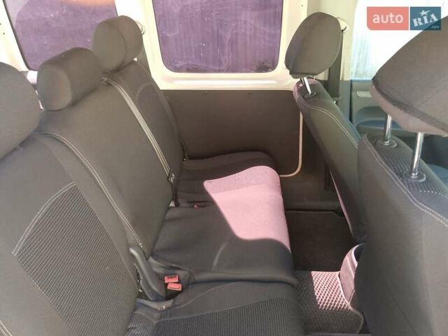 Фольксваген Кадди 2013 в Полтаве на Automoto.ua Белый Фольксваген Кадди, объемом двигателя 1.6 л и пробегом 151 тыс. км за 10500 $, фото 4 на Automoto.ua