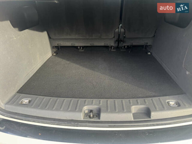 Белый Фольксваген Кадди, объемом двигателя 1.6 л и пробегом 227 тыс. км за 12800 $, фото 39 на Automoto.ua