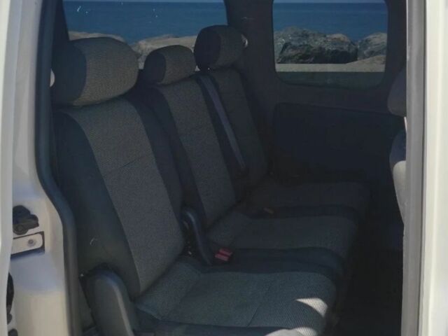 Белый Фольксваген Кадди, объемом двигателя 2 л и пробегом 220 тыс. км за 10000 $, фото 13 на Automoto.ua