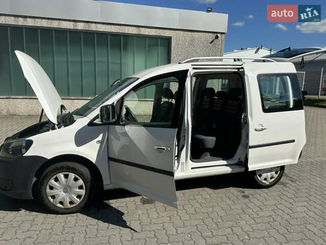 Білий Фольксваген Кадді, об'ємом двигуна 1.6 л та пробігом 286 тис. км за 10500 $, фото 14 на Automoto.ua