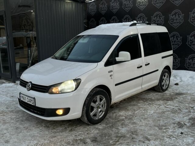 Белый Фольксваген Кадди, объемом двигателя 2 л и пробегом 230 тыс. км за 8300 $, фото 1 на Automoto.ua