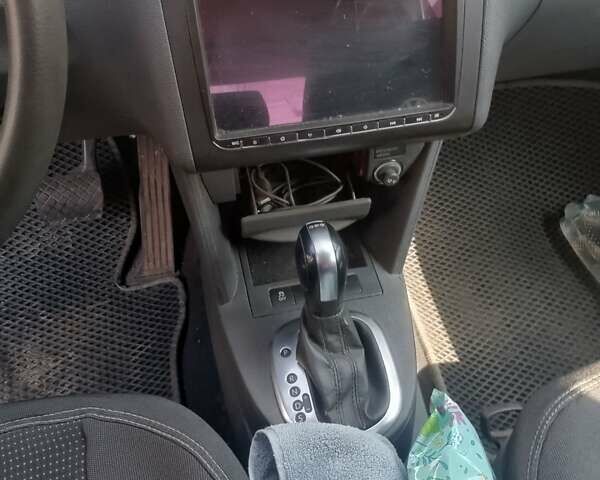 Фольксваген Кадди 2013 в Полтаве на Automoto.ua Белый Фольксваген Кадди, объемом двигателя 1.6 л и пробегом 151 тыс. км за 10500 $, фото 21 на Automoto.ua