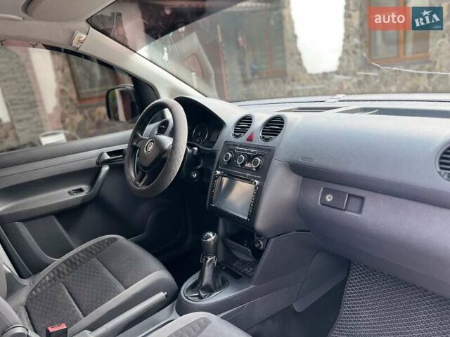 Белый Фольксваген Кадди, объемом двигателя 1.6 л и пробегом 205 тыс. км за 8200 $, фото 16 на Automoto.ua