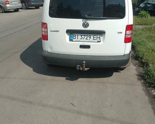 Фольксваген Кадди 2013 в Полтаве на Automoto.ua Белый Фольксваген Кадди, объемом двигателя 1.6 л и пробегом 151 тыс. км за 10500 $, фото 30 на Automoto.ua