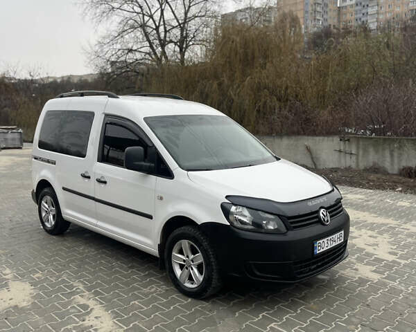 Белый Фольксваген Кадди, объемом двигателя 1.6 л и пробегом 328 тыс. км за 9950 $, фото 24 на Automoto.ua