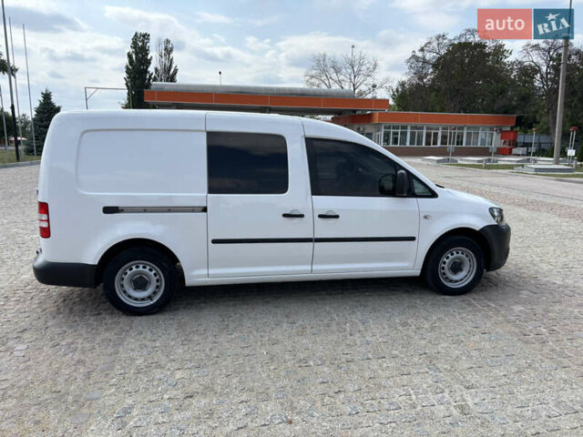 Белый Фольксваген Кадди, объемом двигателя 1.6 л и пробегом 223 тыс. км за 12000 $, фото 15 на Automoto.ua