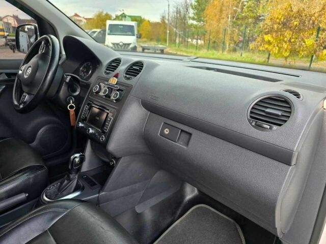 Фольксваген Кадди 2014 в Хмельницком на Automoto.ua Белый Фольксваген Кадди, объемом двигателя 2 л и пробегом 253 тыс. км за 11999 $, фото 17 на Automoto.ua