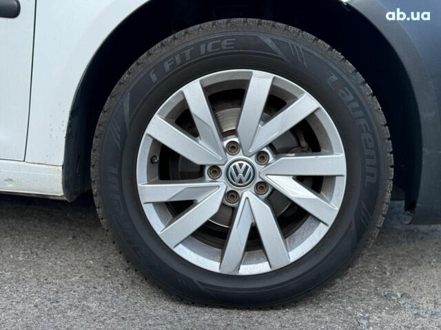 Белый Фольксваген Кадди, объемом двигателя 1.6 л и пробегом 220 тыс. км за 11890 $, фото 9 на Automoto.ua