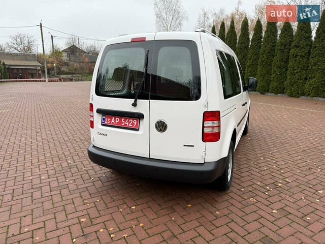 Белый Фольксваген Кадди, объемом двигателя 2 л и пробегом 255 тыс. км за 11500 $, фото 23 на Automoto.ua