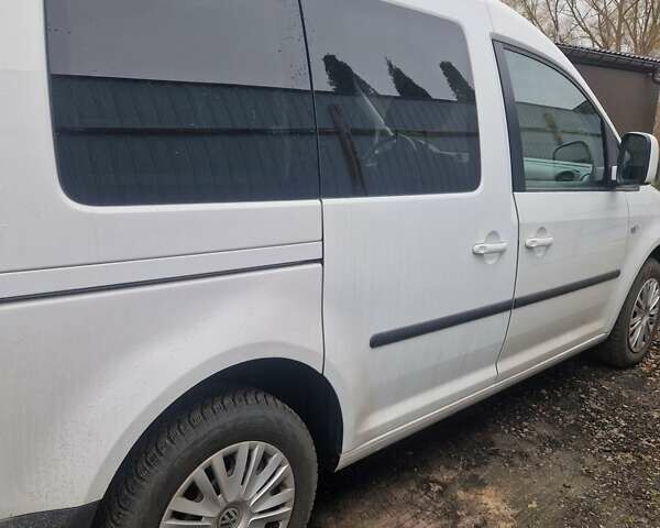 Фольксваген Кадді 2014 у Броварах на Automoto.ua Білий Фольксваген Кадді, об'ємом двигуна 1.6 л та пробігом 217 тис. км за 10700 $, фото 7 на Automoto.ua