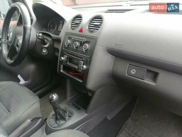 Фольксваген Кадді 2014 у Києві на Automoto.ua Білий Фольксваген Кадді, об'ємом двигуна 1.6 л та пробігом 300 тис. км за 11000 $, фото 5 на Automoto.ua