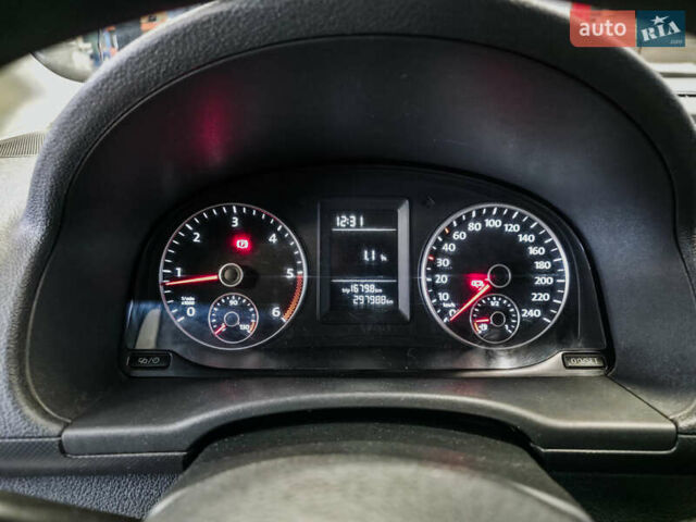 Белый Фольксваген Кадди, объемом двигателя 1.6 л и пробегом 298 тыс. км за 6600 $, фото 15 на Automoto.ua