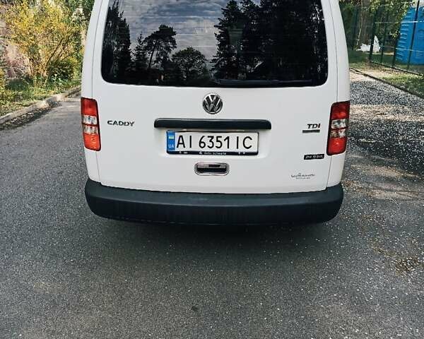 Белый Фольксваген Кадди, объемом двигателя 1.6 л и пробегом 190 тыс. км за 9800 $, фото 8 на Automoto.ua
