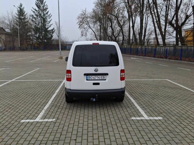 Белый Фольксваген Кадди, объемом двигателя 1.6 л и пробегом 315 тыс. км за 9200 $, фото 4 на Automoto.ua