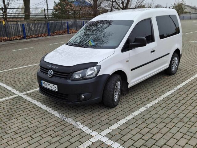 Белый Фольксваген Кадди, объемом двигателя 1.6 л и пробегом 315 тыс. км за 9200 $, фото 9 на Automoto.ua