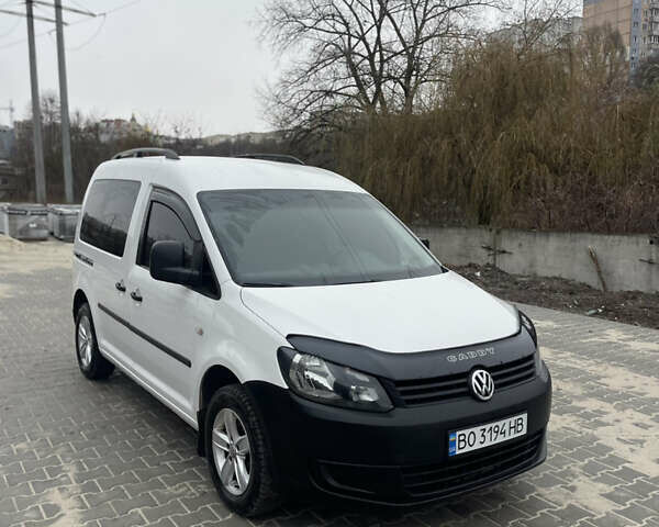 Белый Фольксваген Кадди, объемом двигателя 1.6 л и пробегом 328 тыс. км за 9950 $, фото 25 на Automoto.ua
