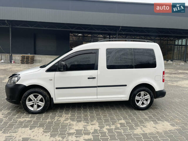 Белый Фольксваген Кадди, объемом двигателя 1.6 л и пробегом 328 тыс. км за 9950 $, фото 11 на Automoto.ua
