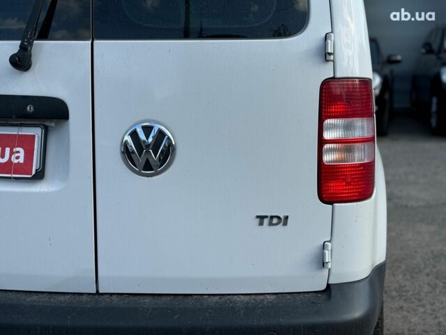 Белый Фольксваген Кадди, объемом двигателя 1.6 л и пробегом 220 тыс. км за 11890 $, фото 11 на Automoto.ua
