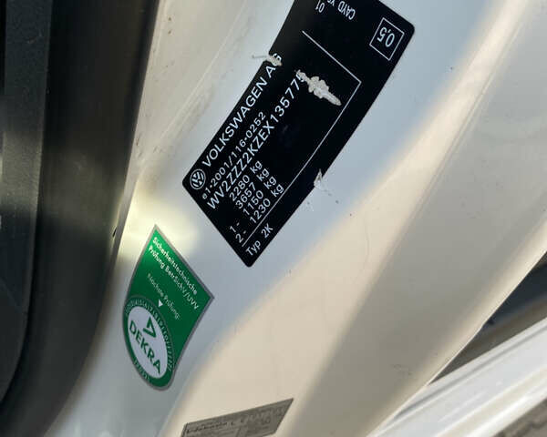 Білий Фольксваген Кадді, об'ємом двигуна 1.6 л та пробігом 195 тис. км за 13850 $, фото 12 на Automoto.ua