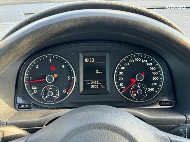 Белый Фольксваген Кадди, объемом двигателя 1.6 л и пробегом 220 тыс. км за 11890 $, фото 28 на Automoto.ua